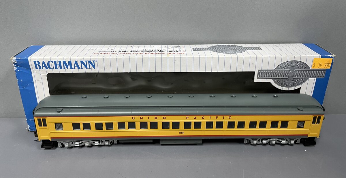 Bachmann 13705 HO Union Pacific 72' Heavyweight Coach #115