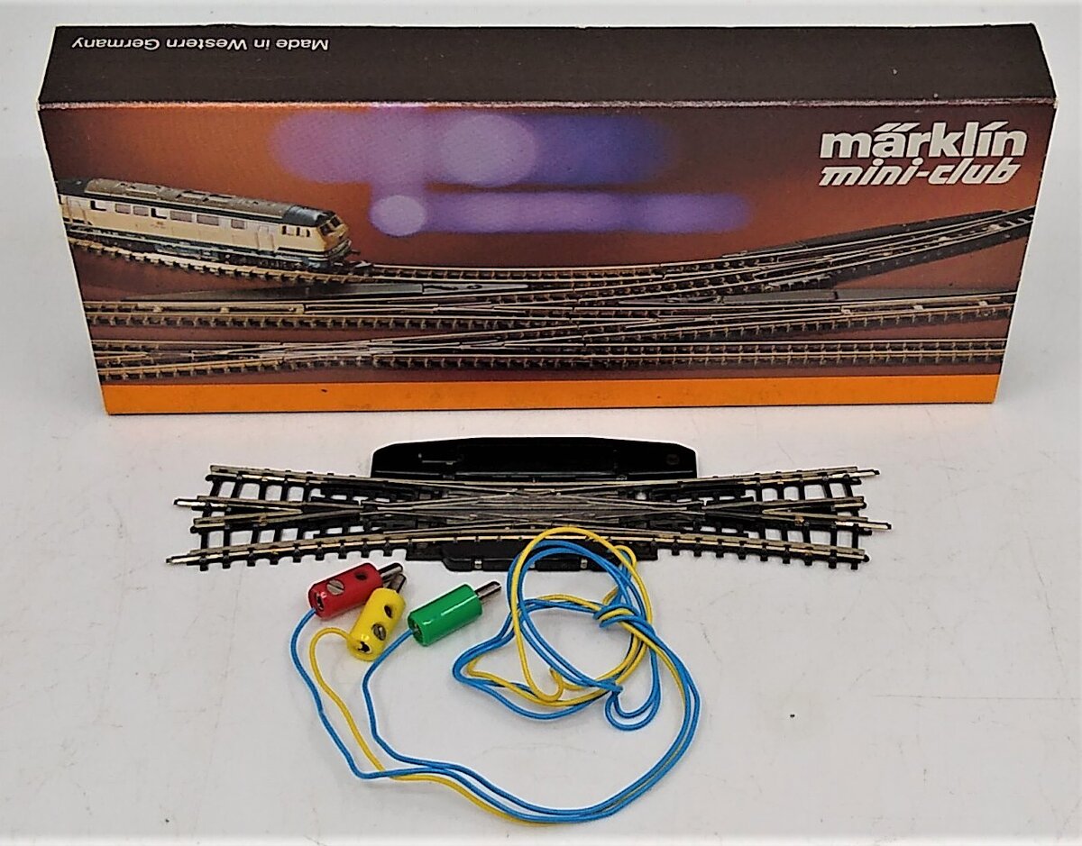 Marklin 8560 Z Scale 4-7/16" 13° Double Slip Switch
