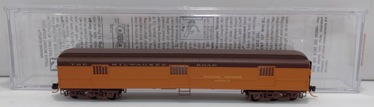 Micro-Trains 14900120 N Milwaukee Road 70' Heavyweight Horse Car