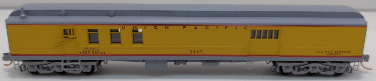 Micro-Trains 14800060 N Union Pacific 70' Heavyweight Mail Baggage Car #2267