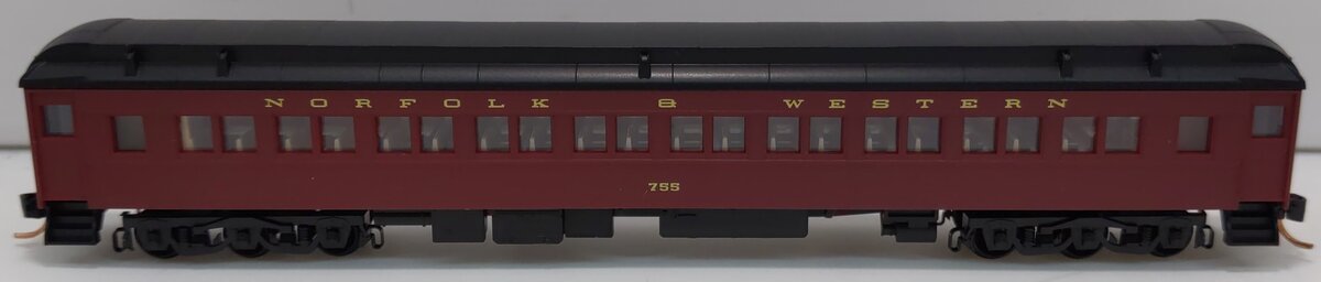 Micro-Trains 14500180 N Norfolk & Western 78' Paired Window Coach Car #755