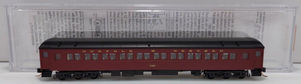 Micro-Trains 14500180 N Norfolk & Western 78' Paired Window Coach Car #755