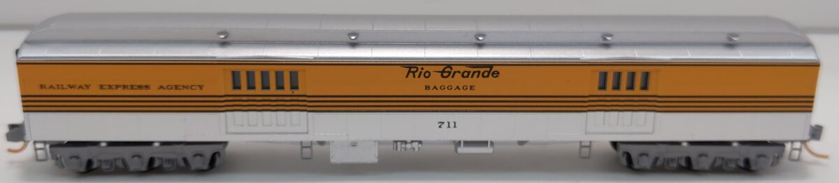 Micro-Trains 14700160 N Denver & Rio Grande Western Heavyweight Baggage Car #711
