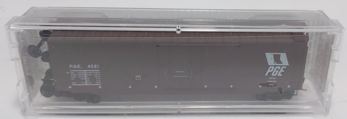Micro-Trains 03200260 N Scale PGE 50' Standard Plug Door Boxcar #4521