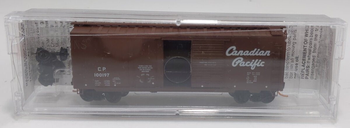 Micro-Trains 02200110 N CP 40' Standard Plug & Sliding Door Boxcar #100197
