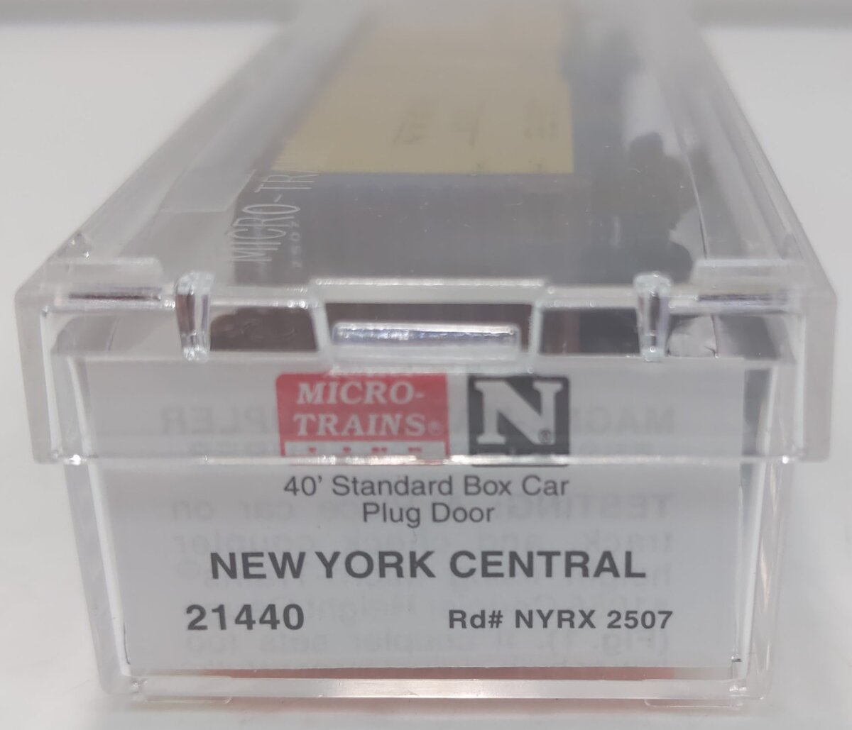Micro-Trains 02100440 N New York Central 40' Standard Boxcar Plug Door #2507