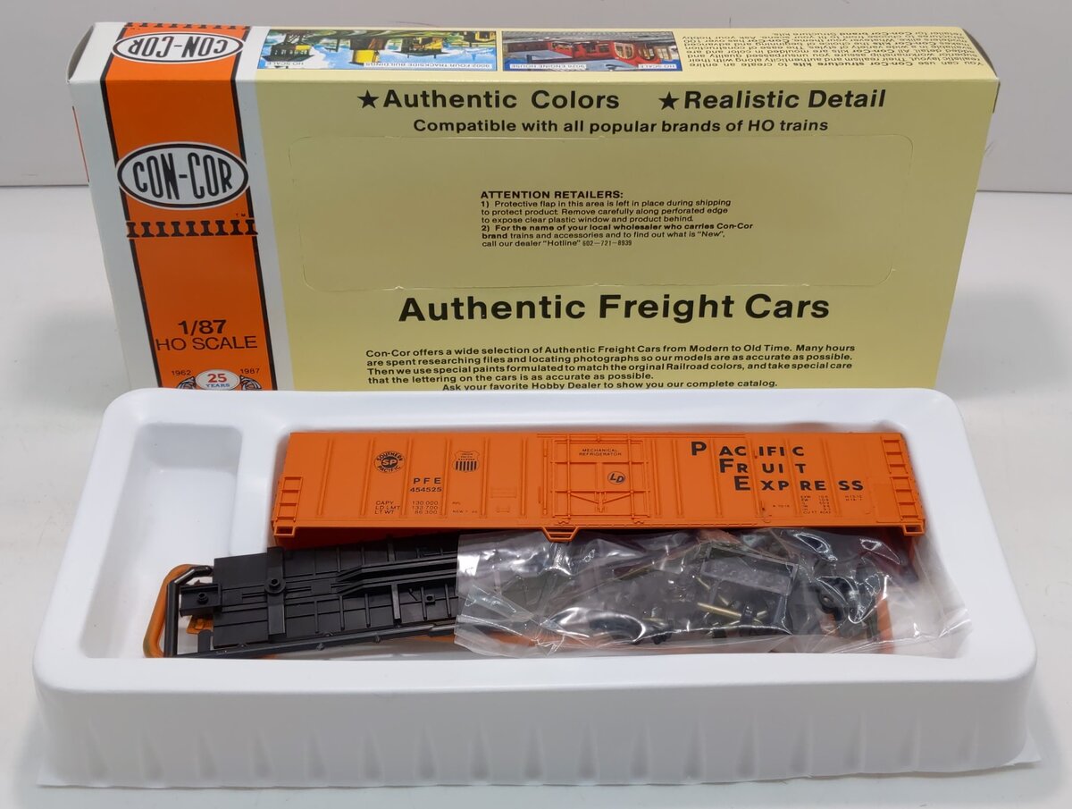 Con-Cor 0001-009801-7 HO PFE Orange W/Black Letters 57' Mechanical Reefer Kit