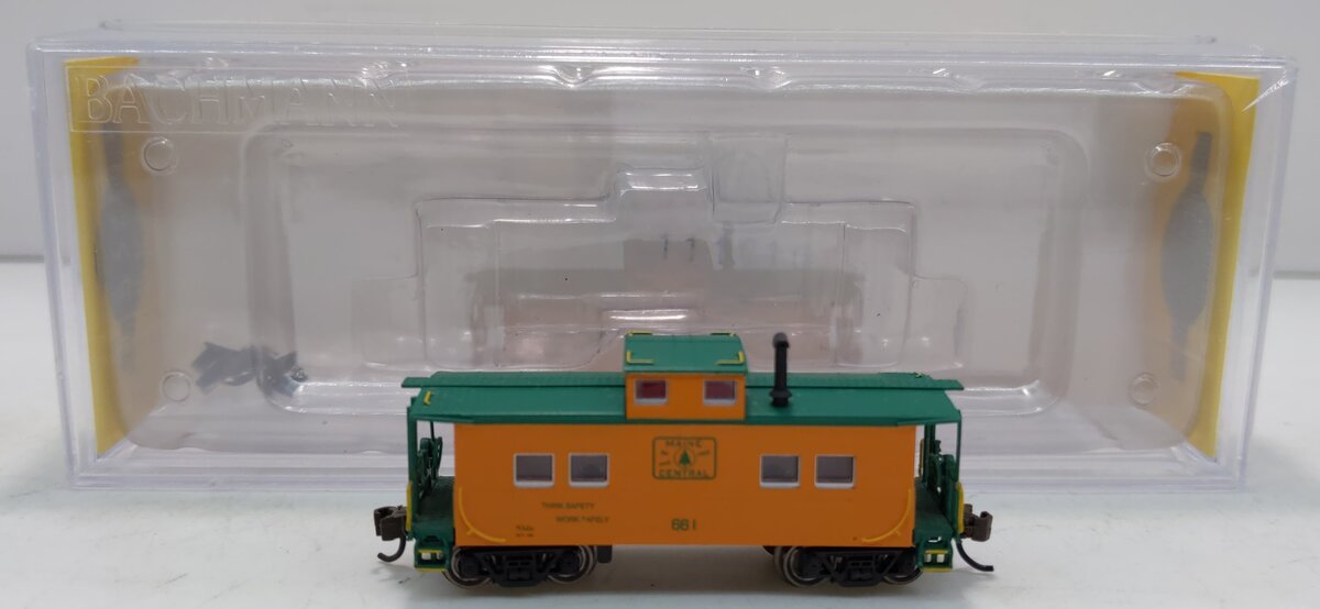 Bachmann 16854 N Maine Central Northeast-Style Steel Cupola Caboose #661