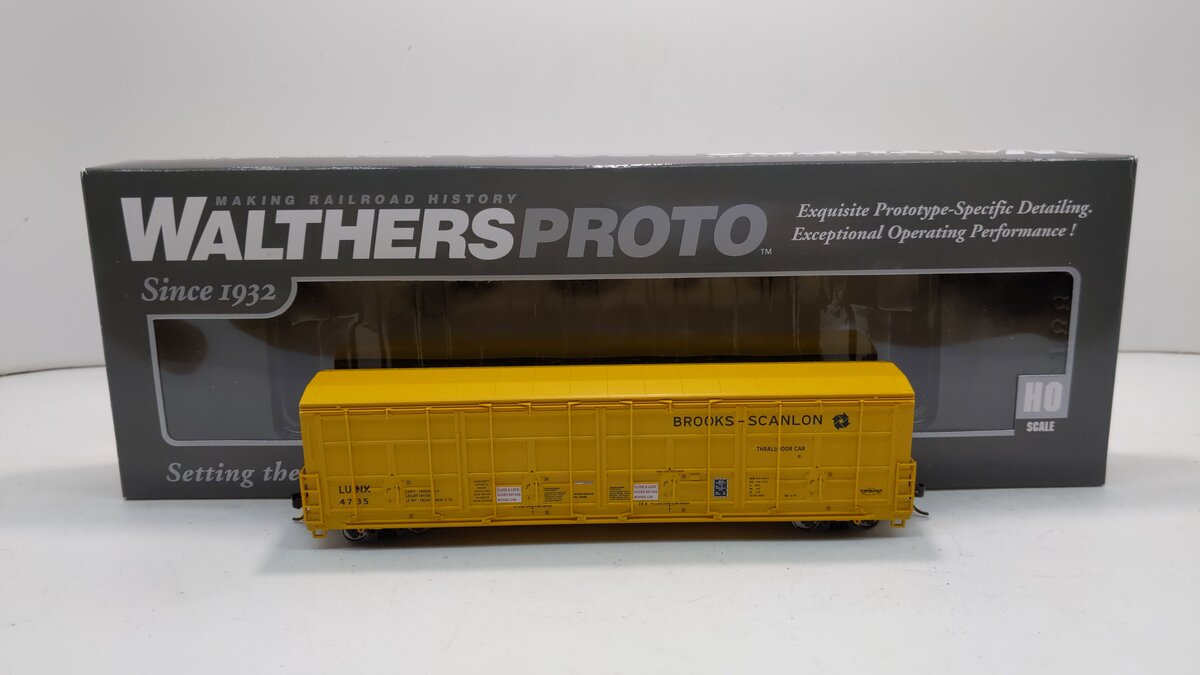 Walthers 920-101908 HO Brooks-Scanlon LUNX 56' Thrall All-Door Boxcar RTR #4735