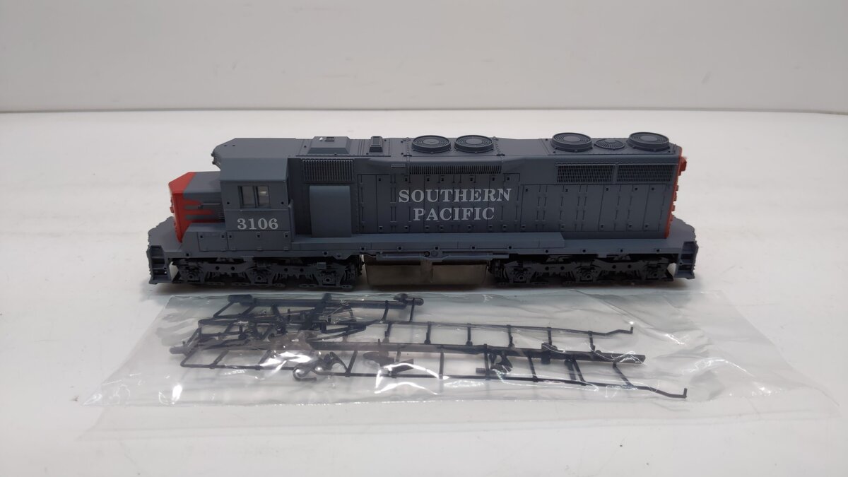 Con-Cor 0015-2055 HO Southern Pacific EMD SD-35 Diesel Locomotive #3106