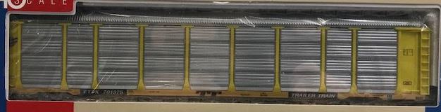 Walthers 932-24853 HO Scale C&NW Thrall 89' Tri-Level Auto Carries (Pack of 2)