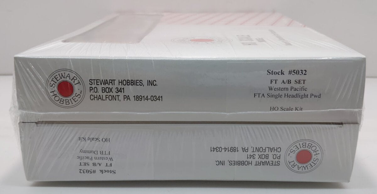 Stewart 5032 HO Western Pacific EMD FT A/B Powered/Dummy Diesel Locomotive Set