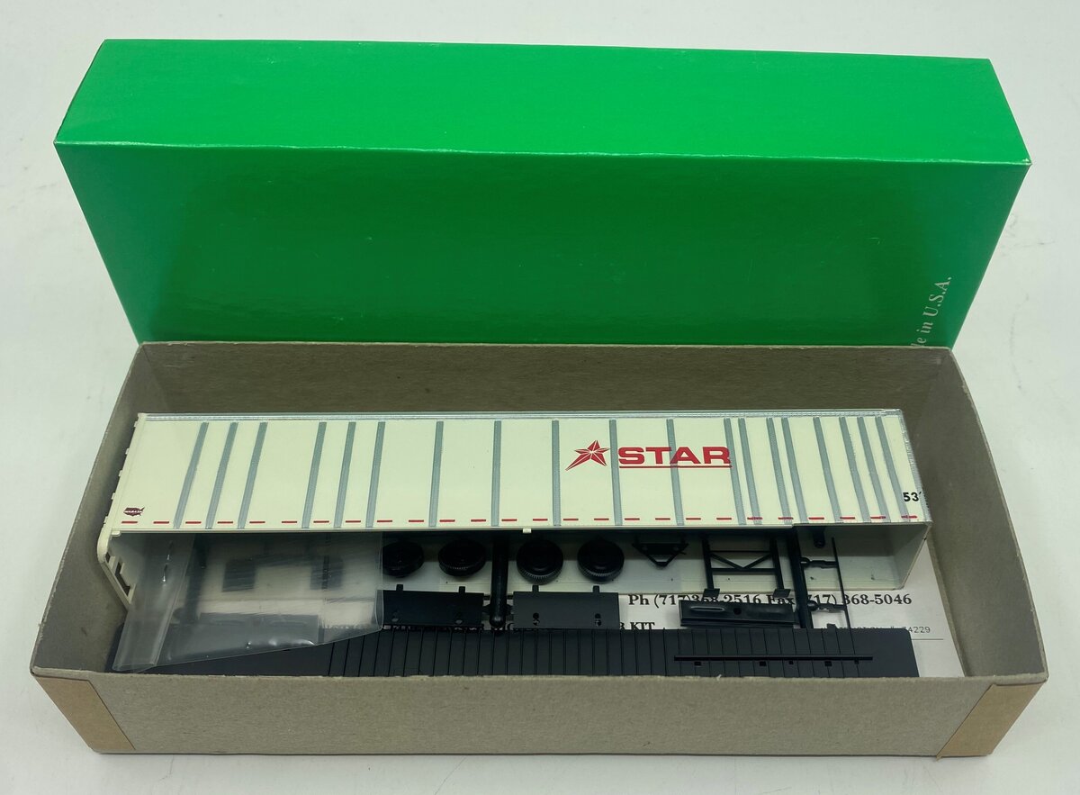 Bowser 55563 HO Scale Star Delivery & Transfer 53' Highway Trailer Kit