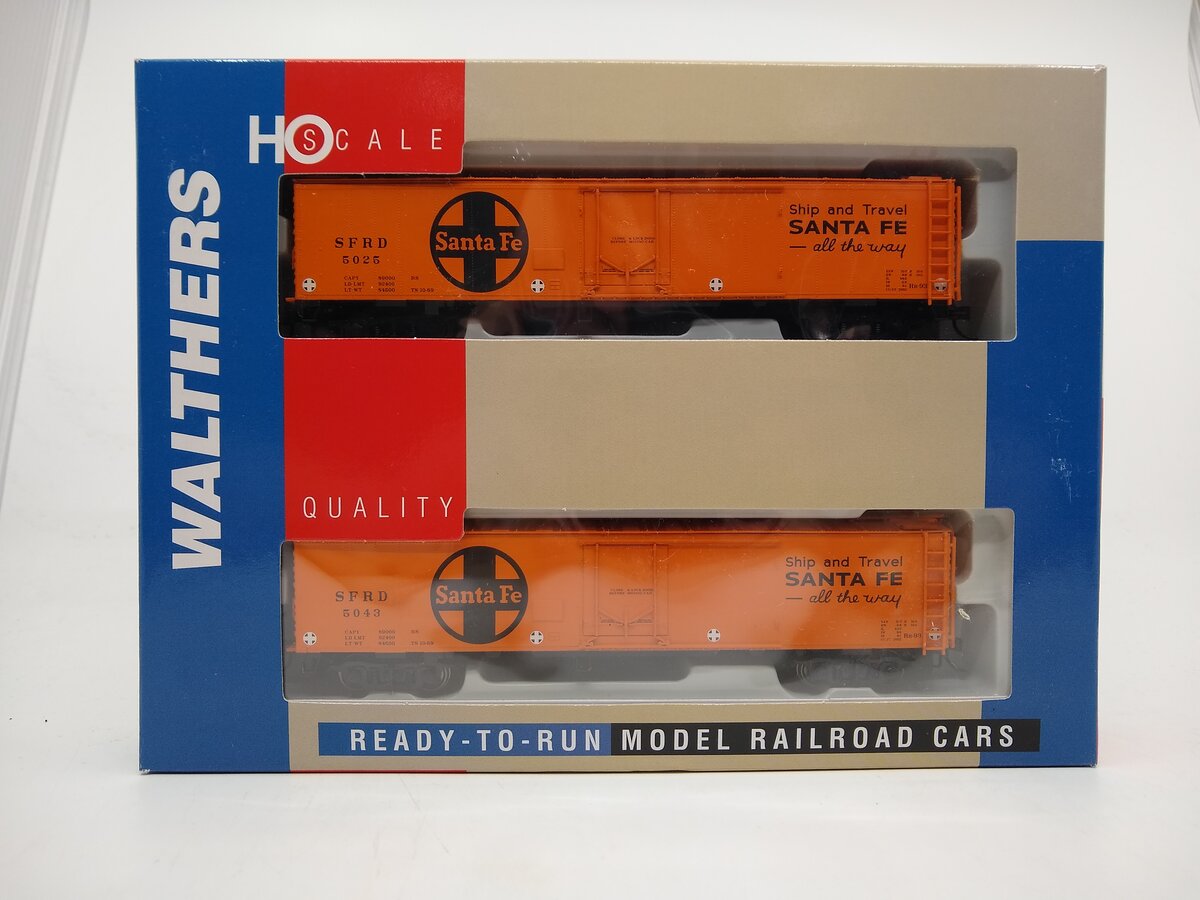 Walthers 932-26248 HO Santa Fe 50' REA Riveted Steel Express Reefer (Set of 2)