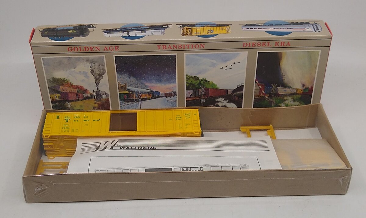 Walthers 932-4708 HO Illinois Terminal 50' Waffle Side Box Car Road # 7489 Kit