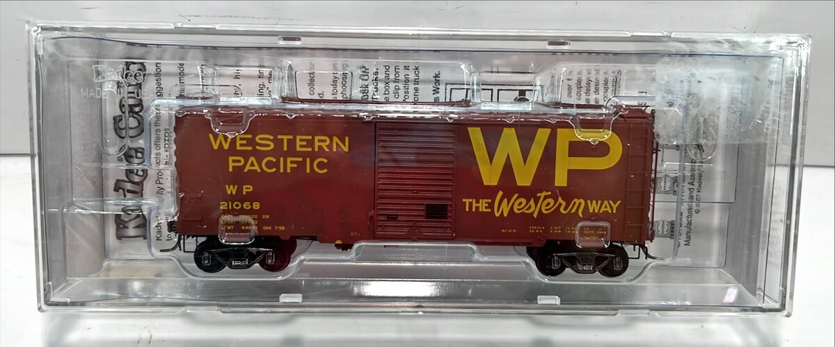 Kadee 4917 HO Western Pacific 40' PS-1 Boxcar #21068 – Trainz