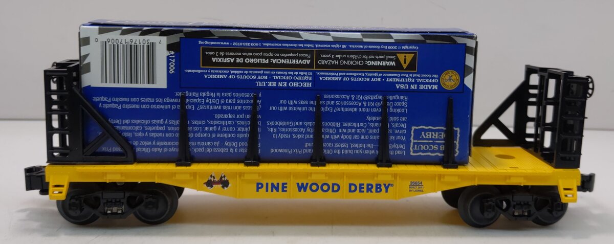 Lionel 6-26654 O Boy Scouts Of America® (BSA) Flatcar w/Pinewood Derby Kit Load