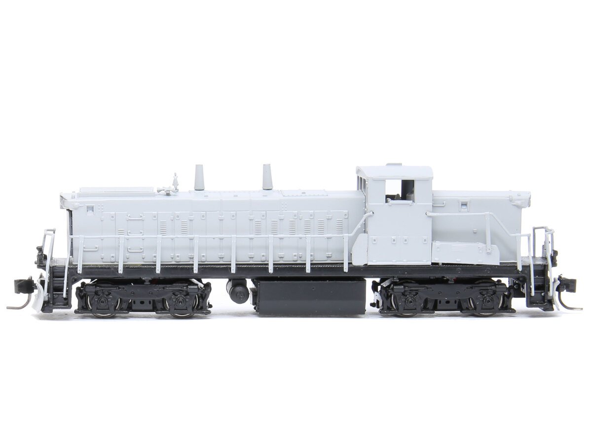 Rapido Trains 70044 N Undecorated GMD-1 1400-Series 4-Axle Version