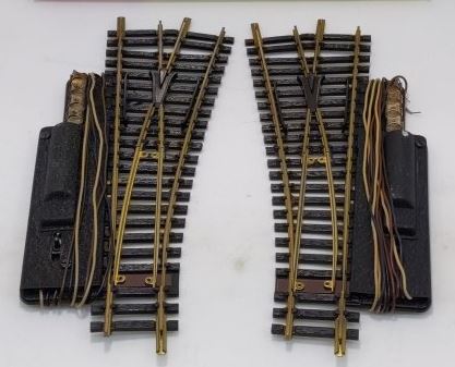 Fleischmann 1P1724A HO Right & Left Hand Electric Switch Pair