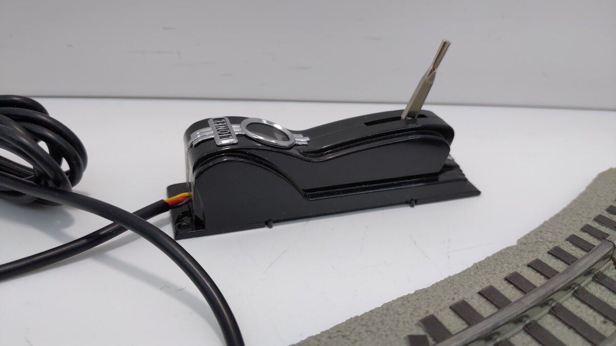 Lionel 6-81254 O-31 Left Hand FasTrack Remote Switch Turnout