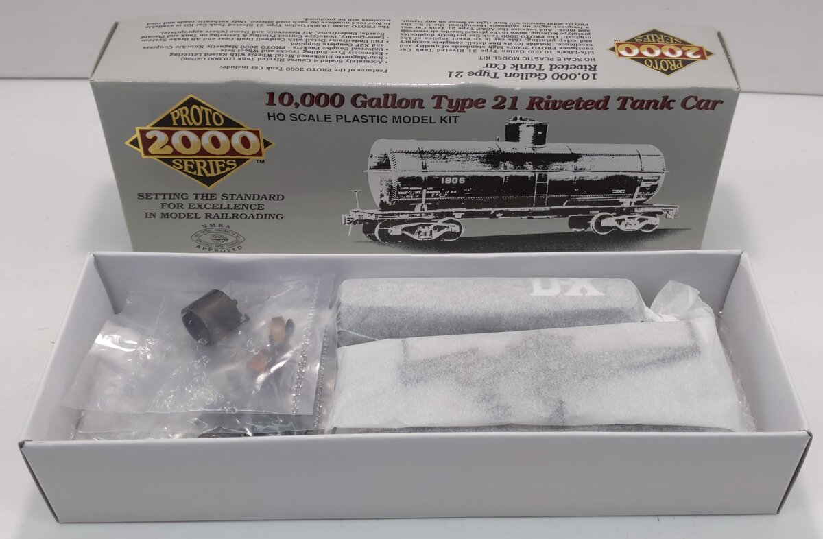 Proto 2000 23157 HO COSX 10,000 Gallon Type 21 Riveted Tank Car Kit #1931