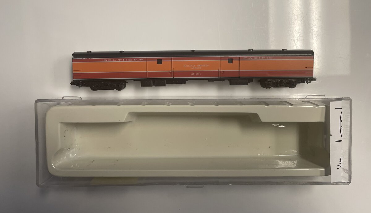 Con-Cor 140816 85' Southern Pacific Baggage Car