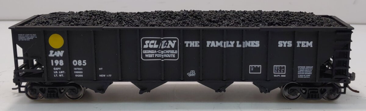 Walthers 932-4905 HO Louisville & Nashville 100 Ton Quad Hopper # 198085 Kit