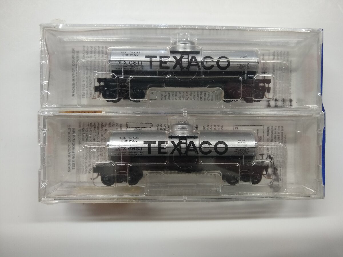 Micro-Trains 06500072 N Texaco 39' Single Dome Tank Cars (Set of 2)