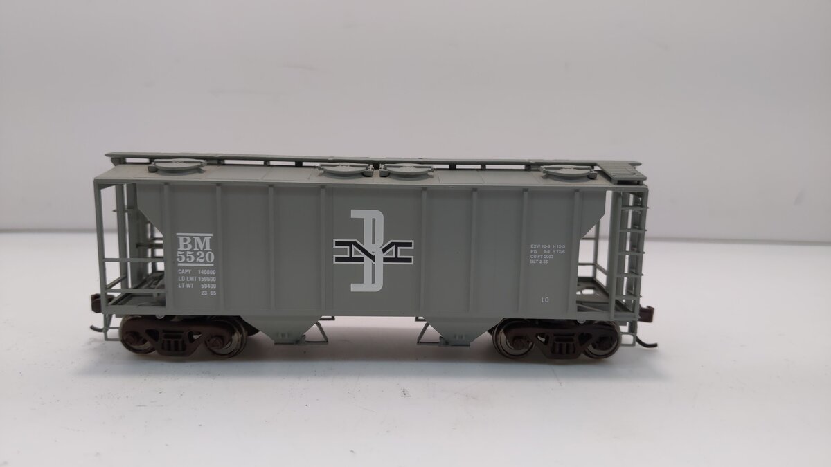 Atlas 11278 B&M PS2 Covered Hopper #5520