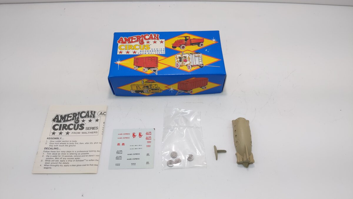 Walthers 9331383 HO American Circus Rocket Car Kit. Trainz