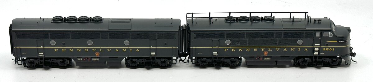 Broadway Limited 4823 HO Pennsylvania EMD F3 A/B Diesel Locomotive #9501A/9501B
