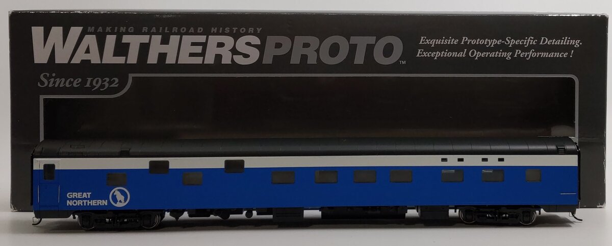 Walthers 920-9073 HO Scale Great Northern 85' 7-4-3-1 Lighted Sleeper Car