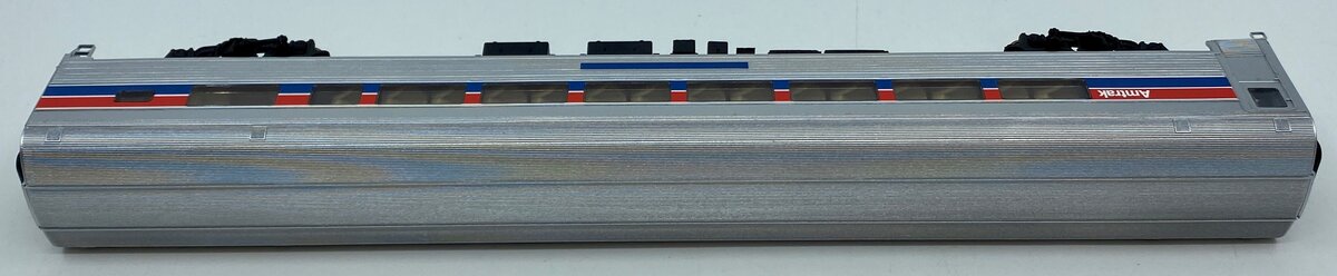 Walthers 932-6422 HO Scale Amtrak 85' Budd Lounge Car Phase II