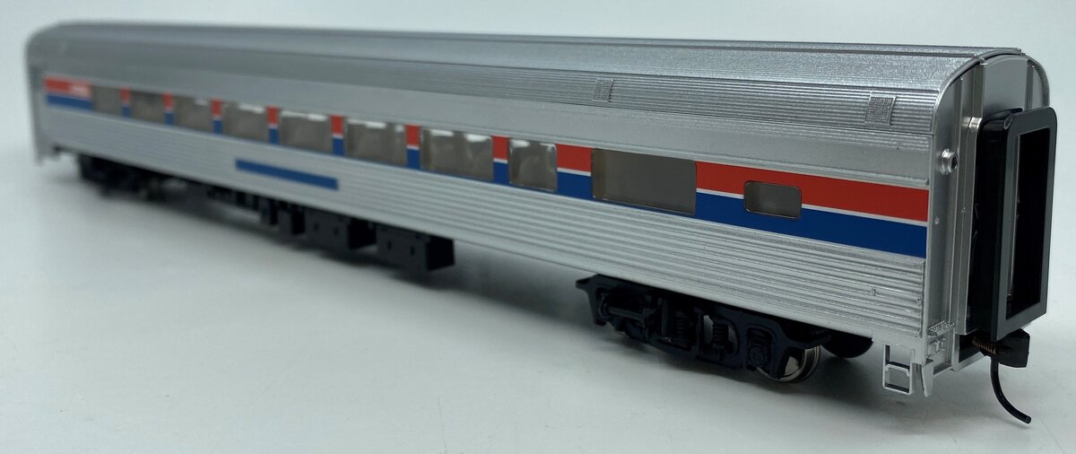 Walthers 932-6422 HO Scale Amtrak 85' Budd Lounge Car Phase II