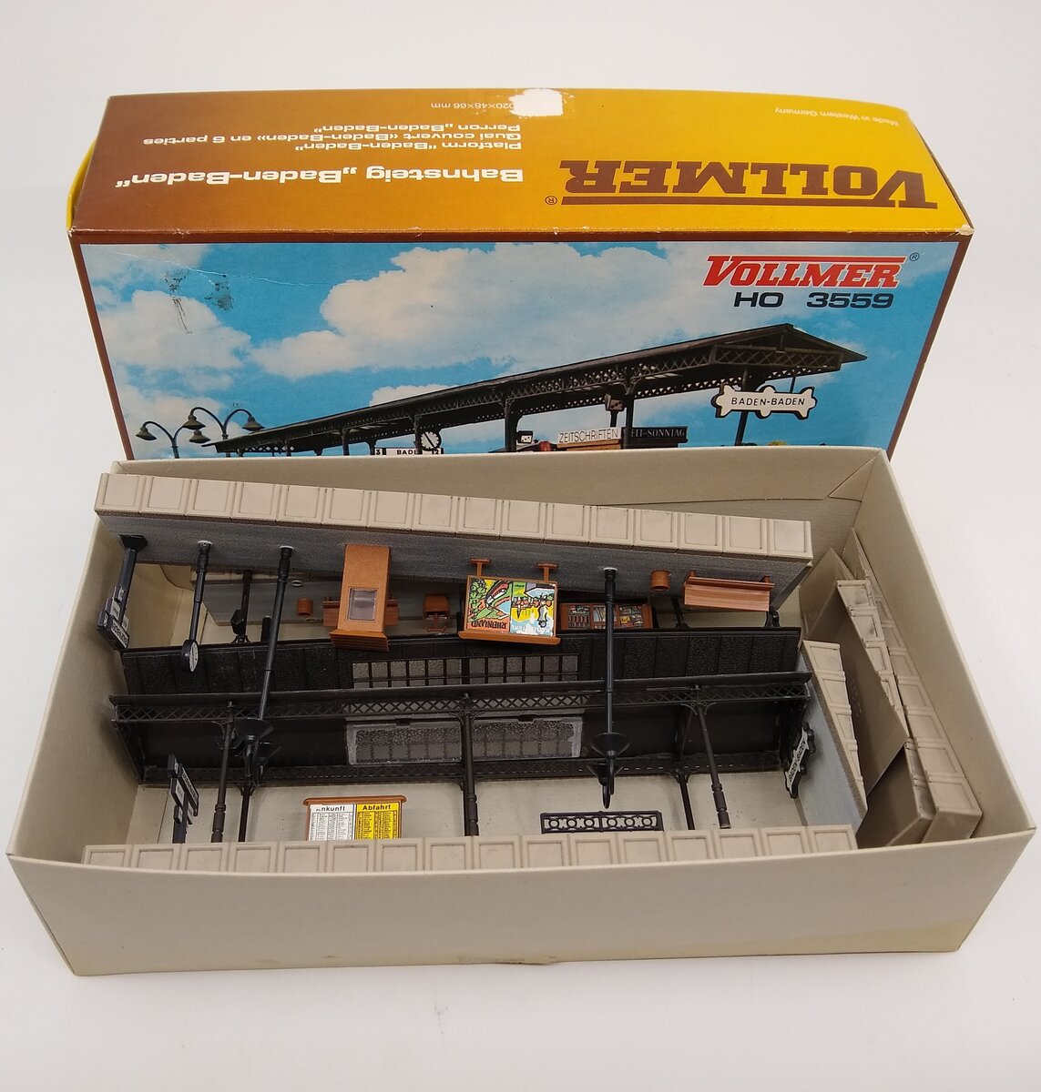 Vollmer 3559 HO Scale Station Platform w/ Cover Building Kit
