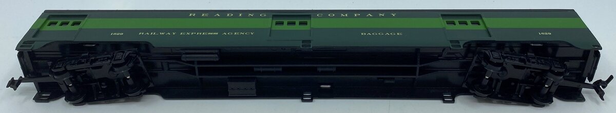 IHC 48220 HO Reading Smooth Side Baggage Car #1629