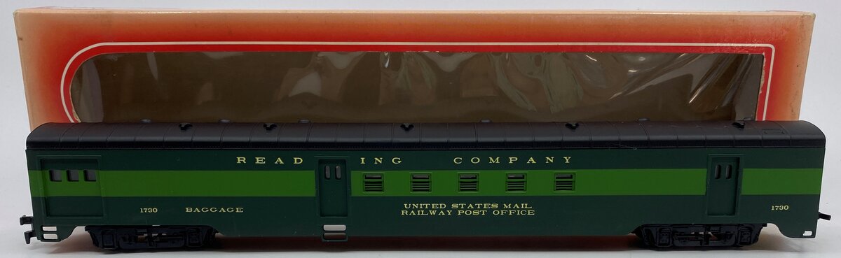 IHC 48225 HO Reading Smooth Side RPO Passenger Car #1730
