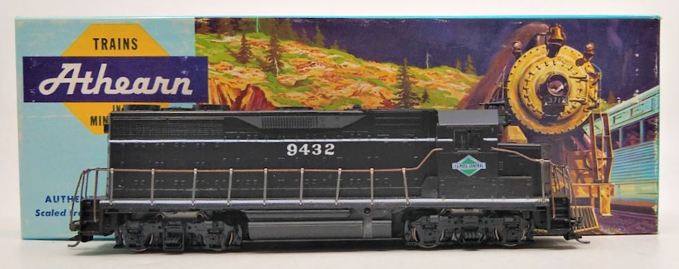 Athearn 4204 HO Illinois Central GP-35 Powered Diesel Locomotive #9432