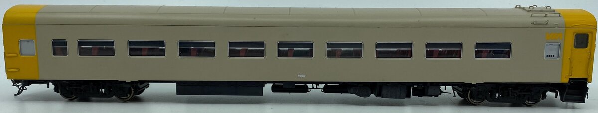 Rapido Trains 100250 HO VIA Super Continental Line(TM) Coach #5590