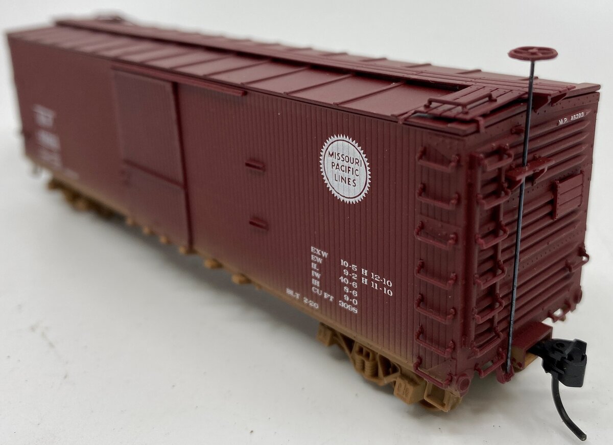 Ertl 4373 HO Scale Missouri Pacific 50' USRA Double Sheated Boxcar #45203