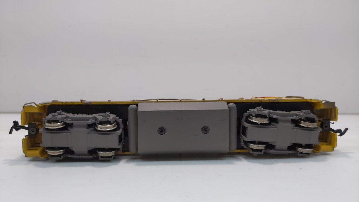 Bachmann 11103 HO Union Pacific GE B23/B30-7 Diesel Locomotives #124