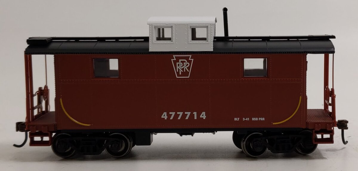 Roundhouse 74274 HO Pennsylvania Keystone Marked 2-Window Caboose #477714
