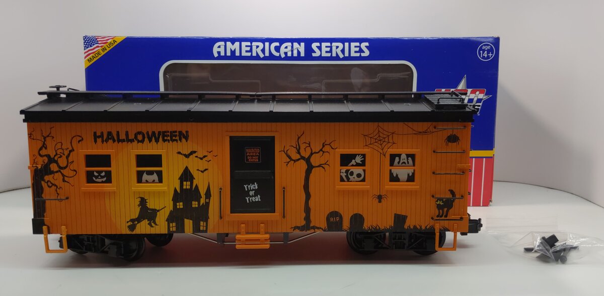 USA Trains R18300 G Halloween Orange Bunk Car