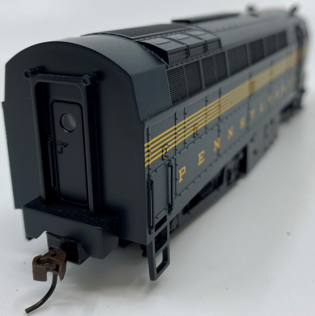 Bachmann 61802 HO Pennsylvania RR RF16 A-Unit Sharknose Diesel Locomotive w/ DCC