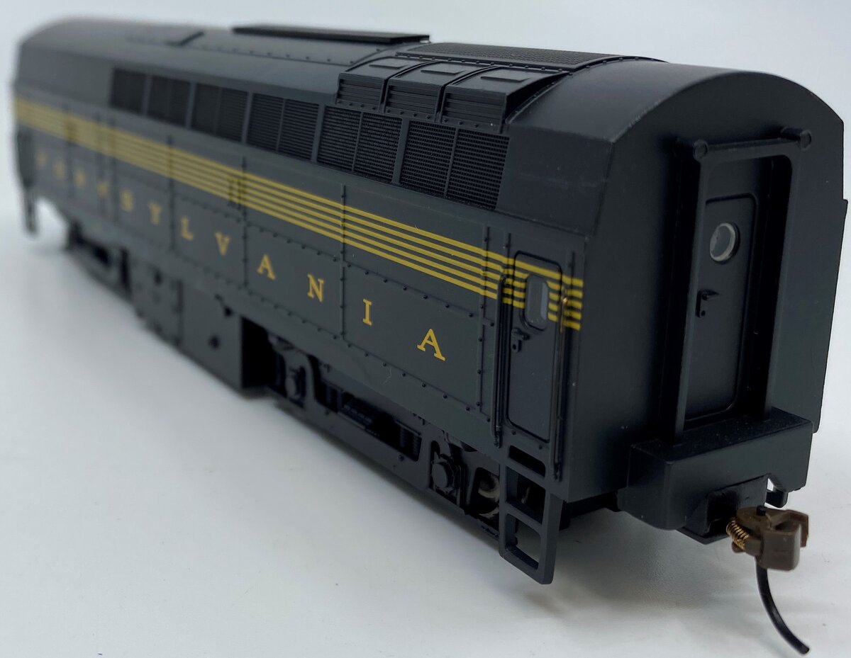 Bachmann 61902 HO Scale Pennsylvania RR RF16 B-Unit Diesel Locomotive w/ DCC