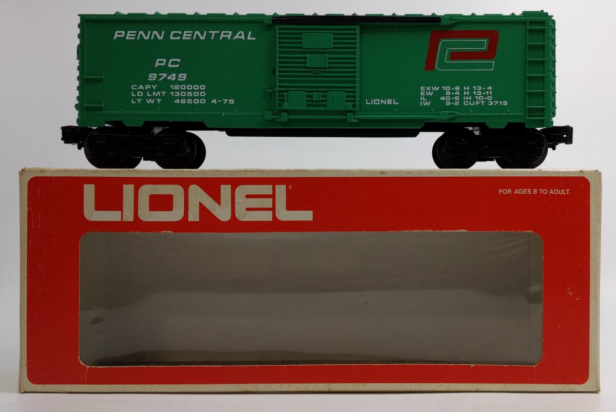 Lionel 6-9749 O Gauge Penn Central Boxcar #9749