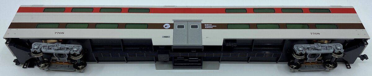 Kato 35-6033A HO Chicago RTA 4-Window Coach #7708