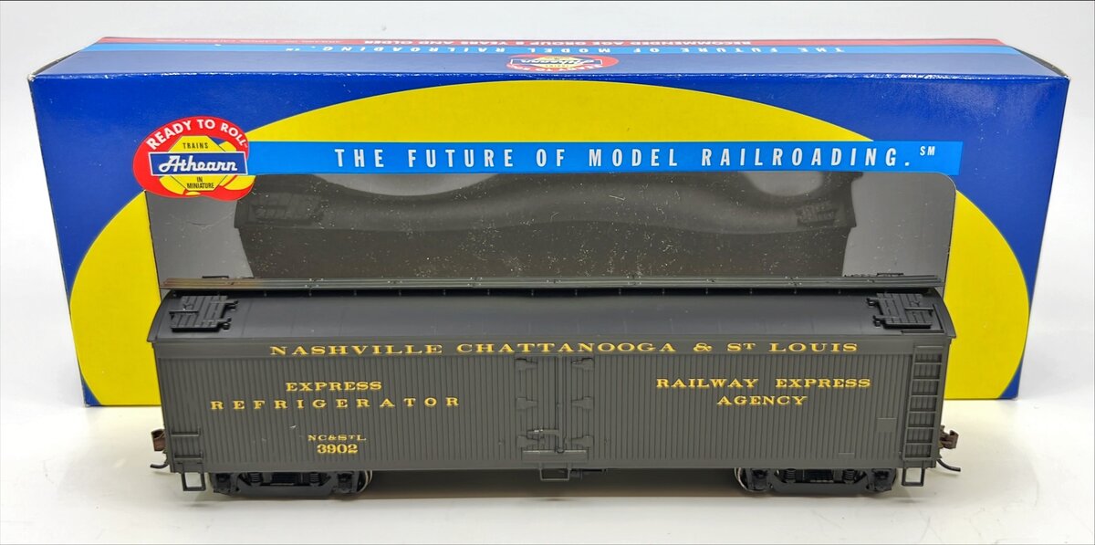 Athearn 92568 HO Nashville Chattanooga & St. Louis 50' Express Reefer #3902