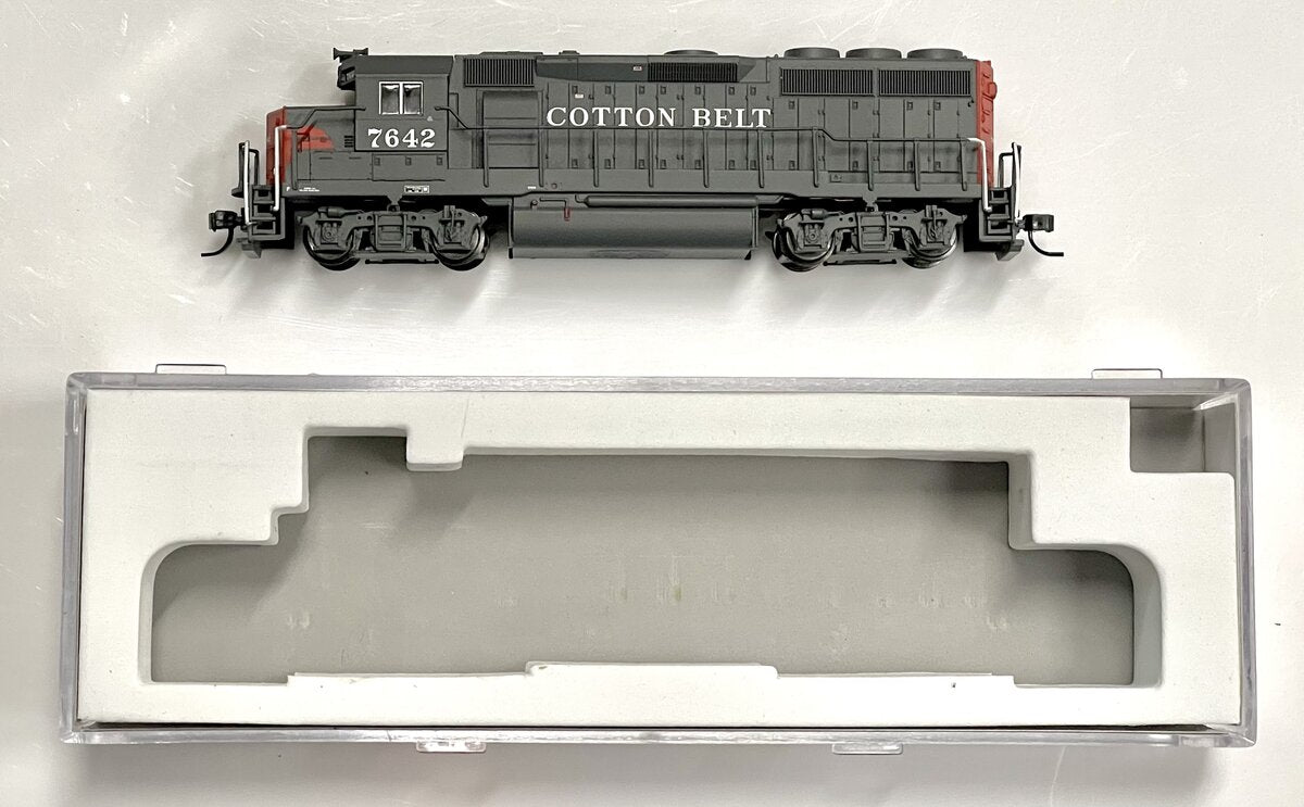 Atlas 40001929 N Scale Cotton Belt GP-40-2 Diesel #7642 - DCC Ready