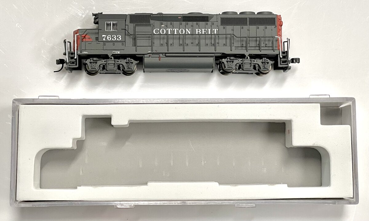 Atlas 40001930 N Cotton Belt EMD GP40-2 Diesel Engine with Dynamic Brakes #7633